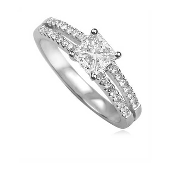 0.56ct SI2/E Modern Split Shoulder Princess Diamond Ring