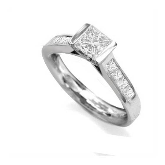 0.50ct SI1/G Princess Diamond Shoulder Set Ring