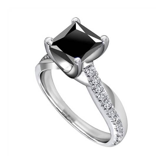 0.75ct SI/F-G Princess Black Diamond Shoulder Set Ring