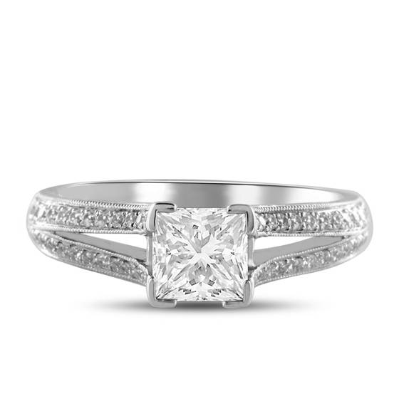 0.85ct SI2/G Princess Lab Grown Diamond Shoulder Set Ring