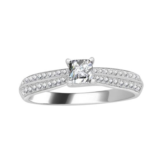 0.53ct VS/F Princess Diamond Shoulder Set Ring