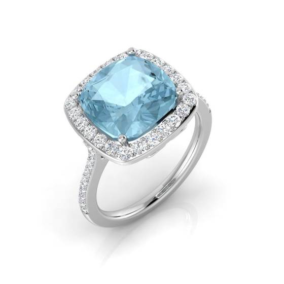 4.66ct SI2/G Cushion cut Aquamarine Gemstone Ring in Platinum