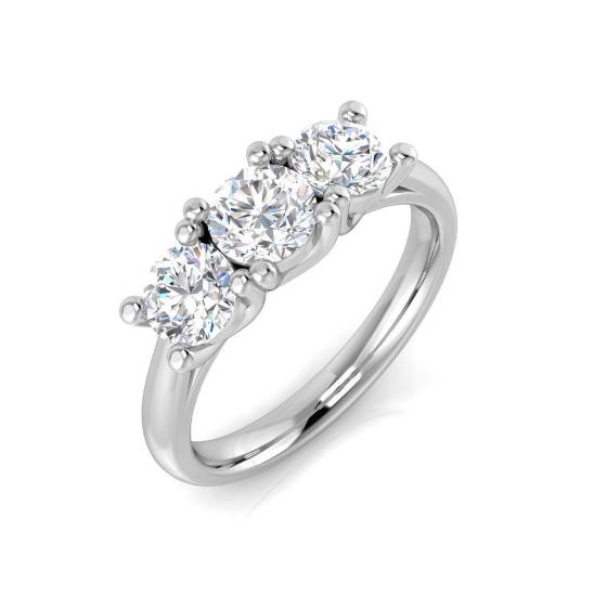 1.57ct I1/G Round cut Diamond 3 Stone Ring in Platinum