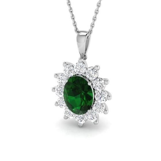 2.79ct SI2/G Oval cut Emerald Gemstone Pendant in 18k White Gold