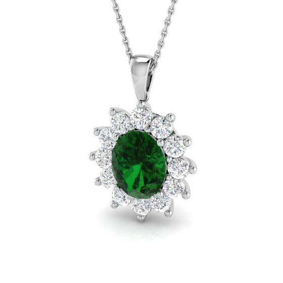 3.80ct SI2/G Oval cut Green Emerald Gemstone Pendant in 18k White Gold