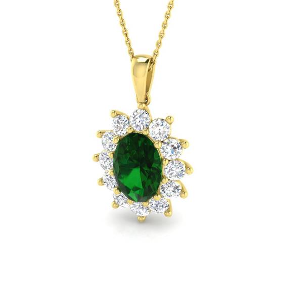 5.09ct SI2/G Oval cut Green Emerald Gemstone Pendant in 18k Yellow Gold