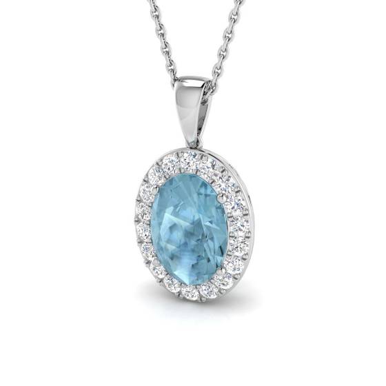 1.80ct SI2/G Oval cut Aquamarine Gemstone Pendant in 18k White Gold