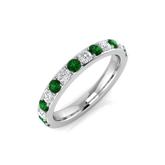 0.67ct SI2/G Round cut Green Emerald Gemstone Ring in Platinum