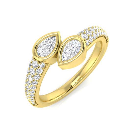 0.74ct SI2/G Pear cut Diamond 2 Stone Ring in 18k Yellow Gold