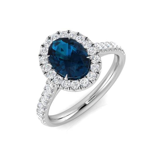 1.81ct SI2/G Oval cut Blue Topaz Gemstone Ring in Platinum