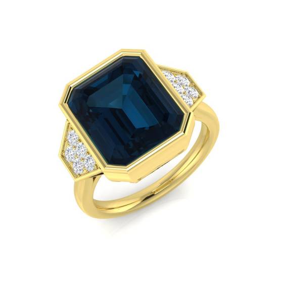 5.99ct I1/G Emerald cut Blue Topaz Gemstone Ring in 9k Yellow Gold