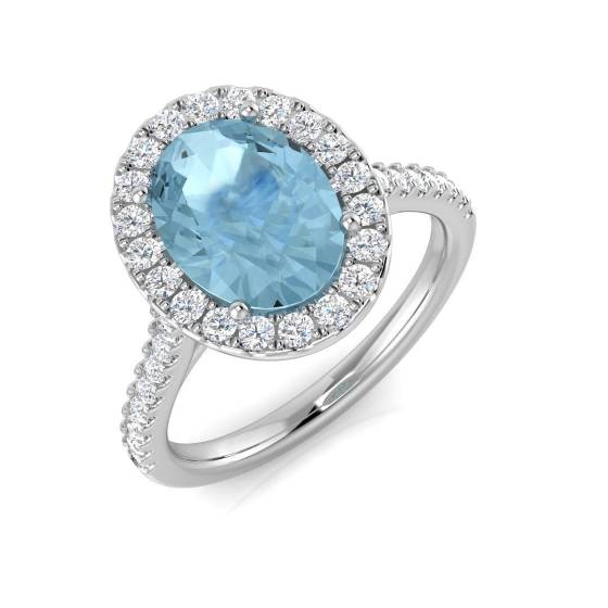 2.83ct SI2/G Oval cut Aquamarine Gemstone Ring in Platinum