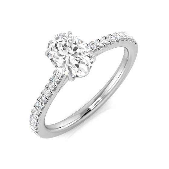 0.86ct SI1/G Oval cut Shoulder Set Engagement Ring in Platinum