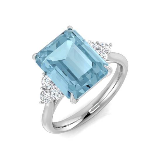 4.79ct SI1/G Emerald cut Aquamarine Gemstone Ring in Platinum