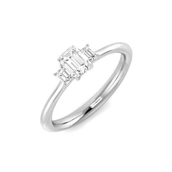 0.61ct SI1/G Emerald cut Diamond 3 Stone Ring in Platinum