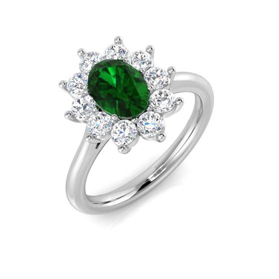 1.51ct SI2/G Oval cut Green Emerald Gemstone Ring in Platinum