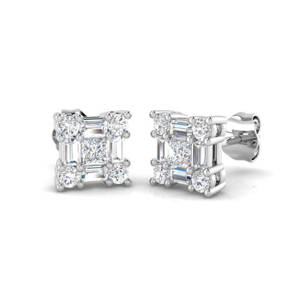 0.72ct SI1/G Round cut Diamond Cluster Earrings in 18k White Gold