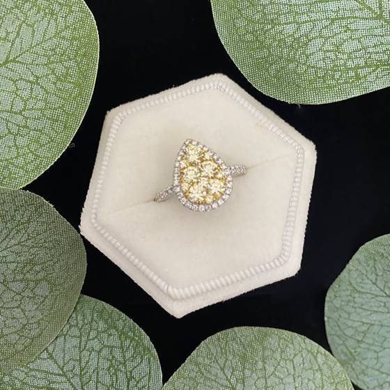 1.31ct VVS/FY Yellow Round Diamond Cluster Ring