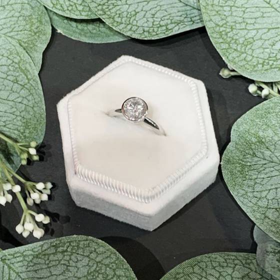 1.08ct I1/F Round Diamond Solitaire Ring