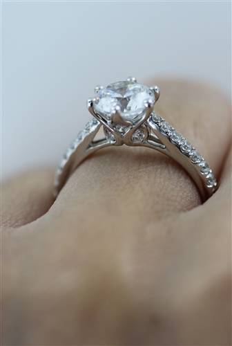 Round Diamond Shoulder Set Engagement Ring W