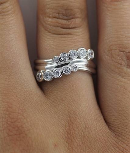 Unique Round Diamond Bubble Dress Ring W