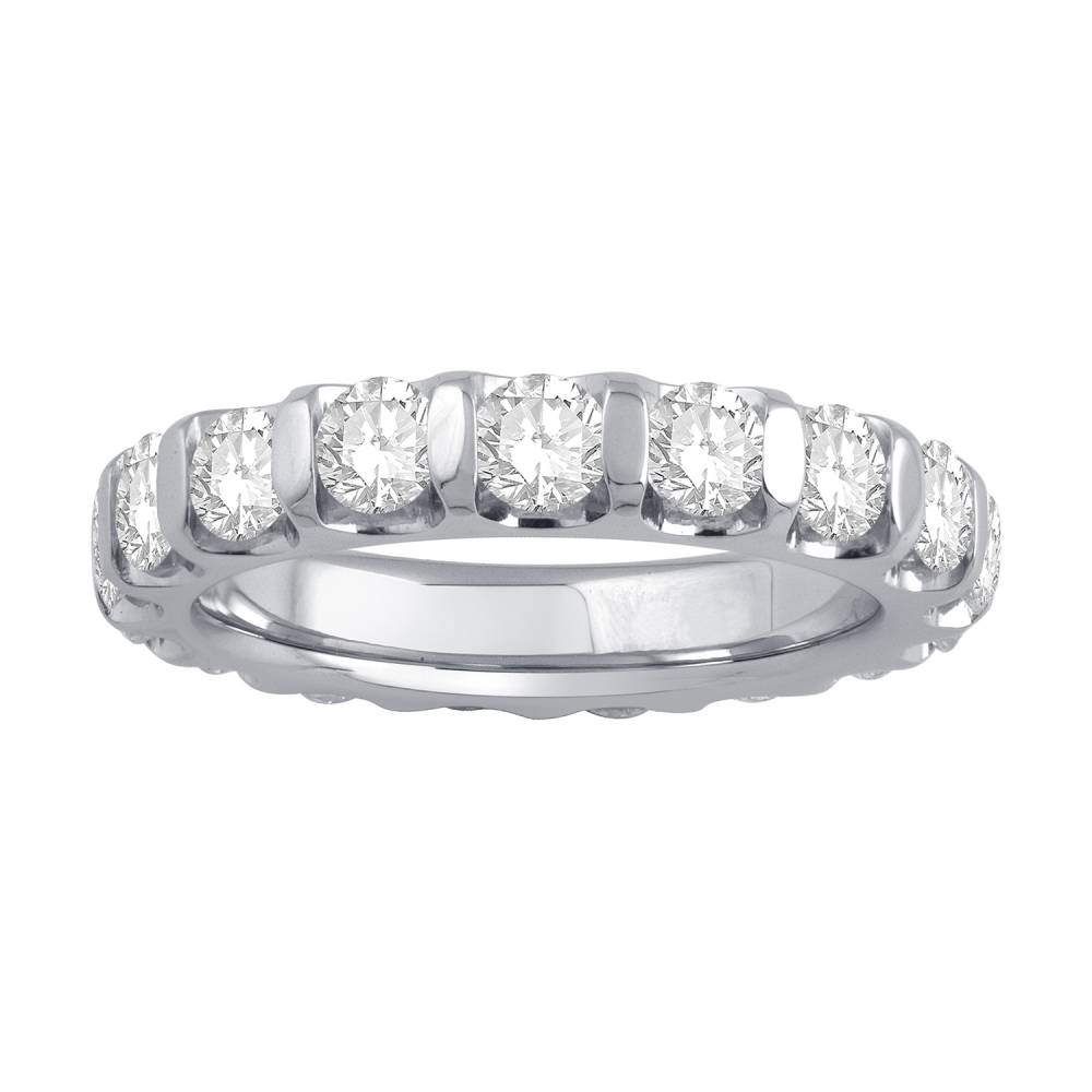 2.50ct Elegant Round Diamond Eternity Ring set in White Gold