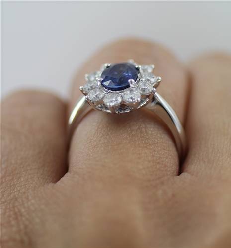 2.50ct Blue Sapphire & Diamond Cluster Ring set in White Gold