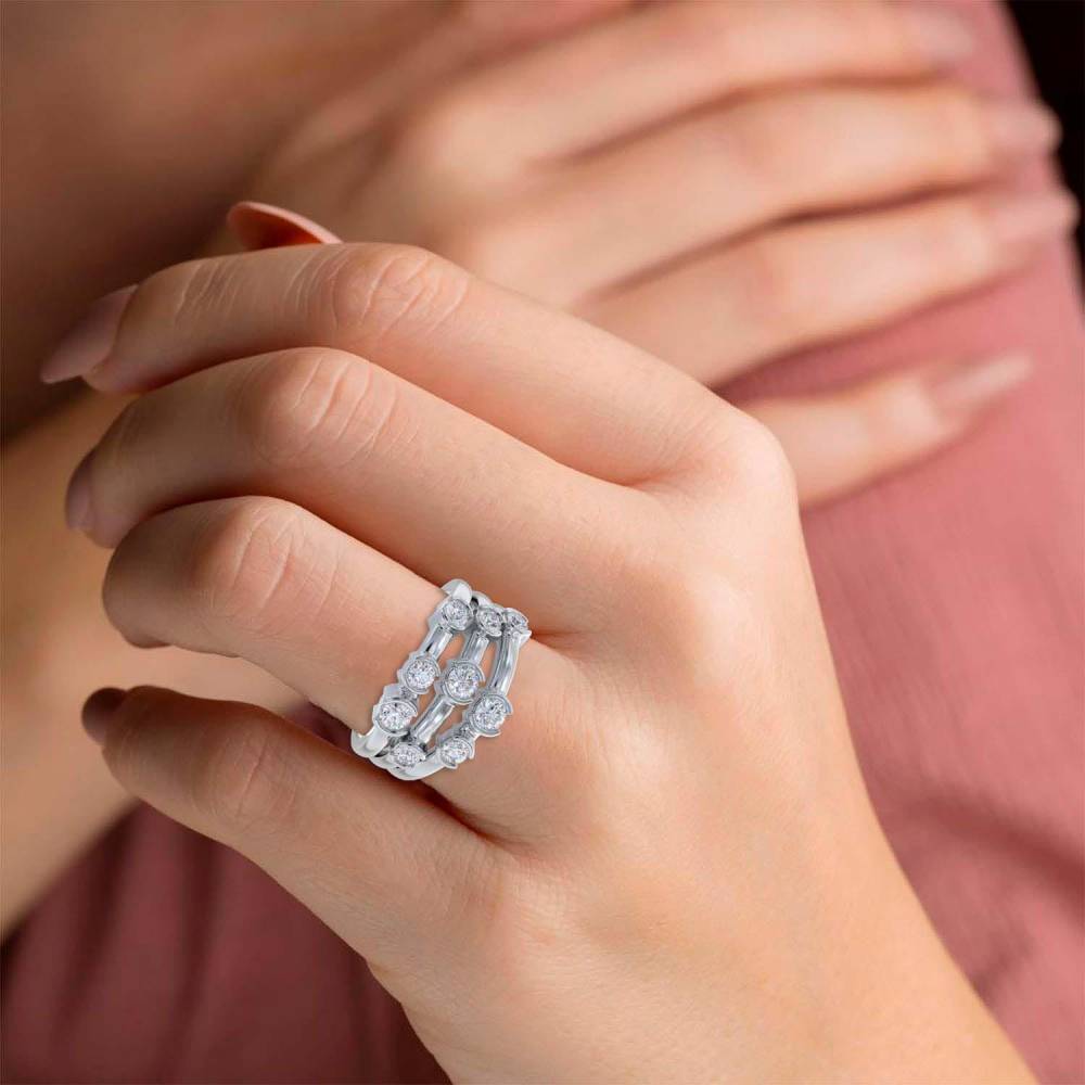 Unique Elegant Round Diamond Dress Ring W