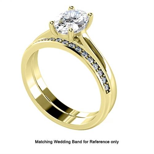 Traditional Oval Diamond Engagement Ring Y