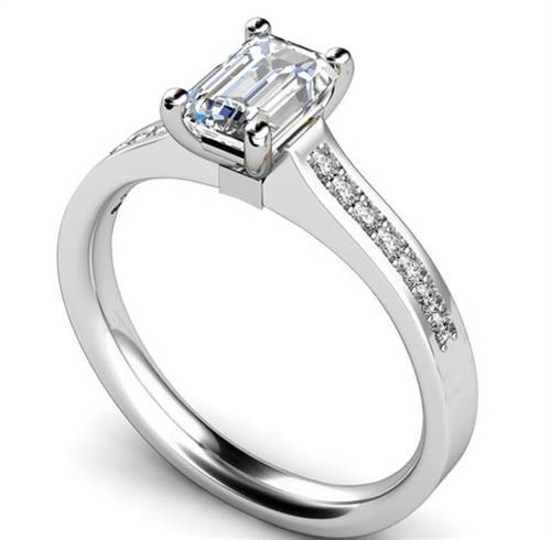 Emerald Diamond Shoulder Set Ring Image