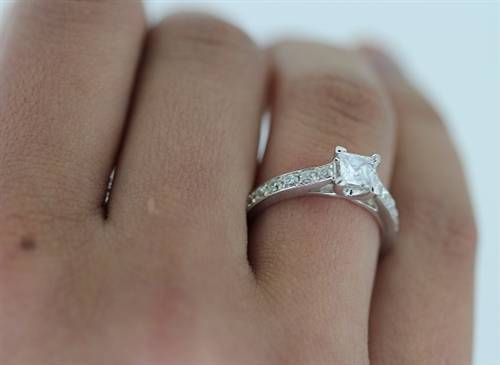 Classic Shoulder Set Diamond Engagement Ring P