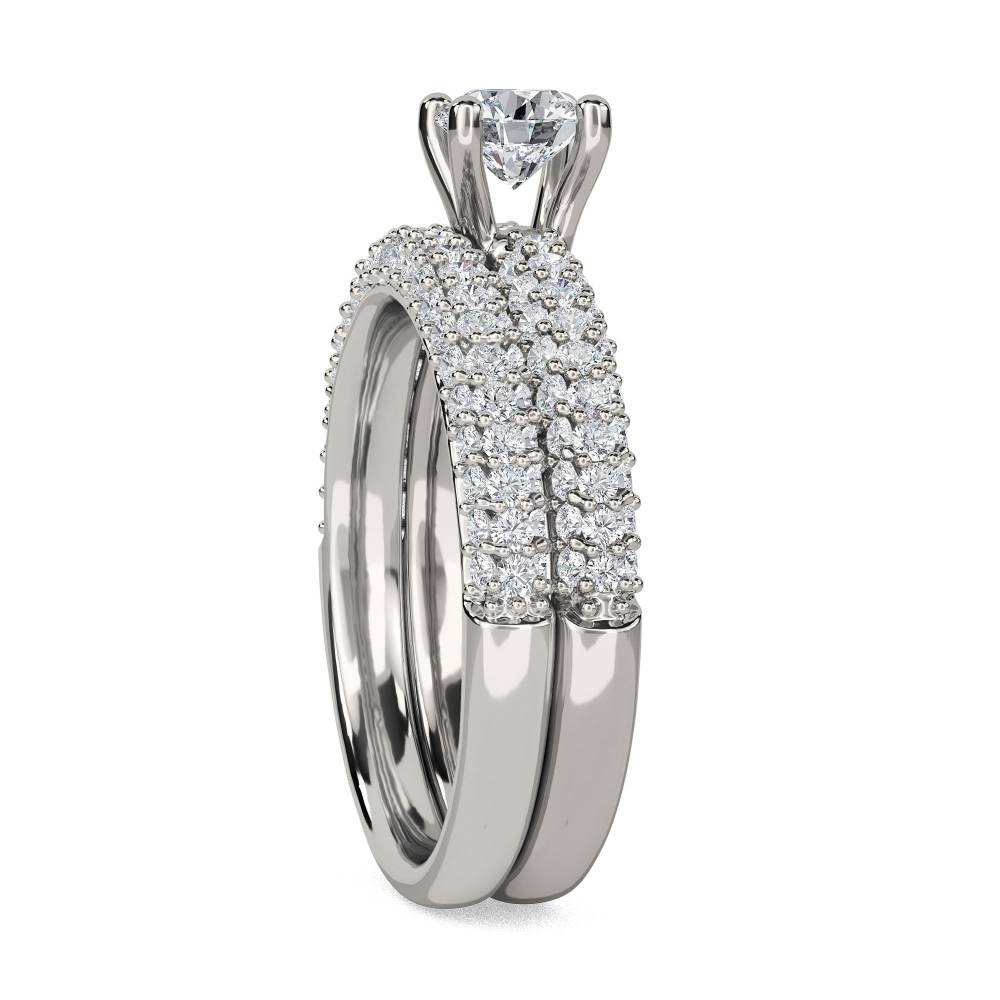 Classic Vintage Round Diamond Ring set in Platinum