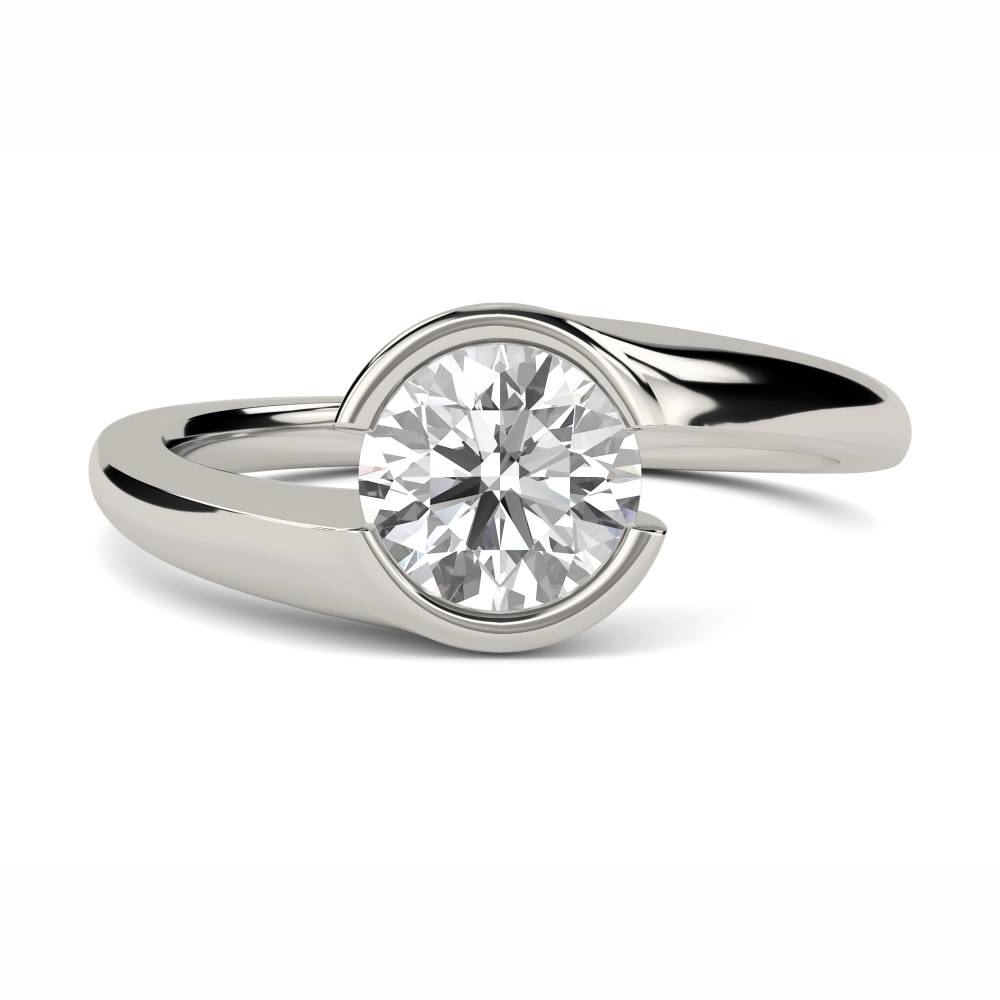 Round Diamond Engagement Ring set in Platinum