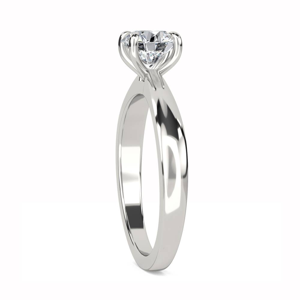 Round Diamond Engagement Ring set in Platinum