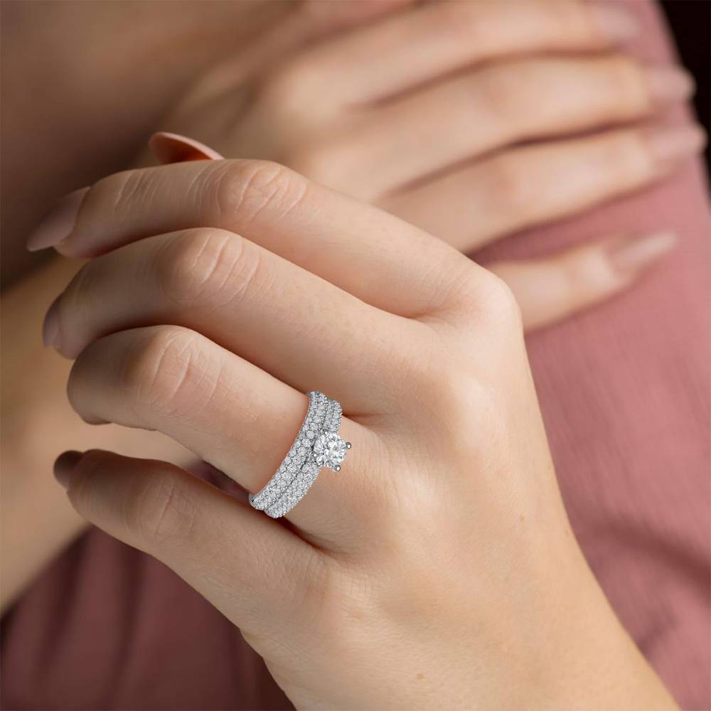 Classic Vintage Round Diamond Ring W