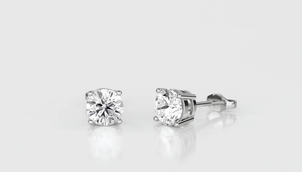 Classic Round Diamond Stud Earrings W