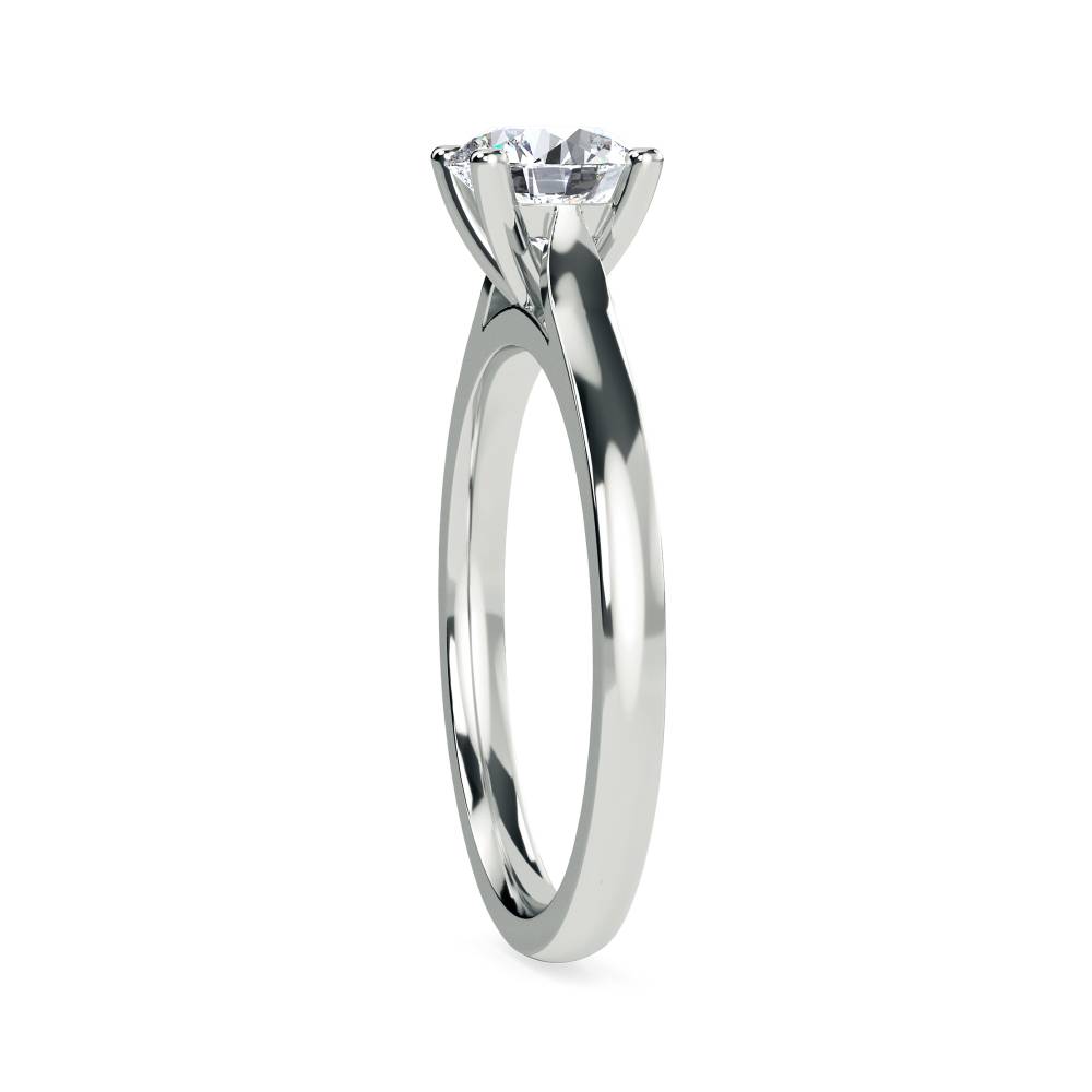 Traditional Round Diamond Solitaire Ring W